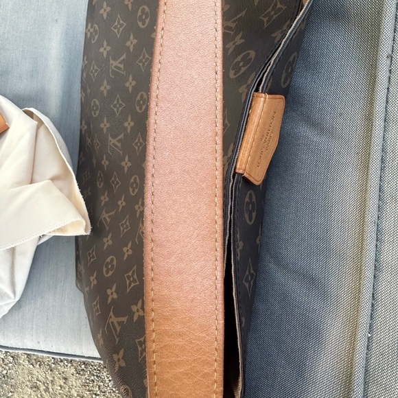 Louis Vuitton Graceful MM - LV bag. - Picture 12 of 14